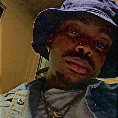 Philly ✈ LA ✈ Brooklyn ✈ FL I'm Just Here For The Tweets 💜824💛 ig in_von_wetrust edible page The_UpperRoom21