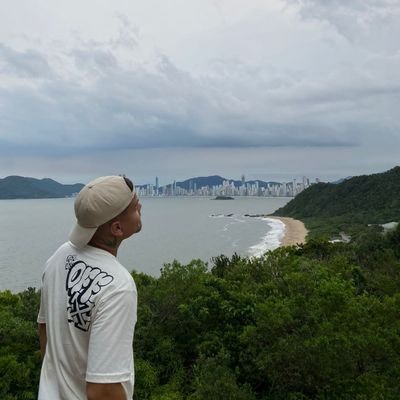 Alguns vivem como se nunca fossem morrer, outros morrem como se nunca tivessem vivido