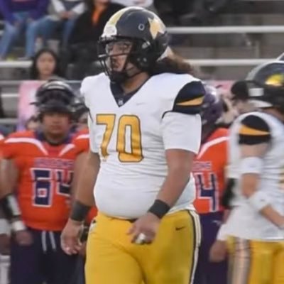 C/O 2025 | Ht:6’3 1/2 | Wt:295 |O-line/D-line | Eastwood High School (TX) | GPA 4.0 - 94.73 | NCAA ID# 2303795500 | Coach @EHSCoachlopez