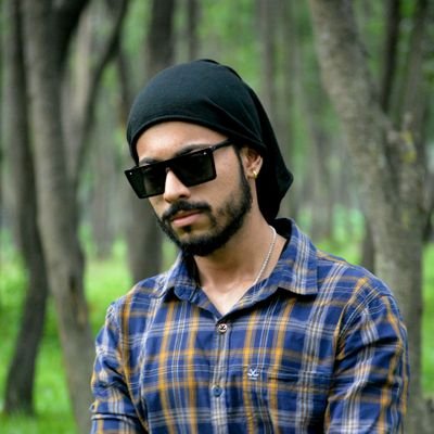 Ishangh2's profile picture. Nothing Special 🙂