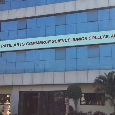 DypacsJ's profile picture. 