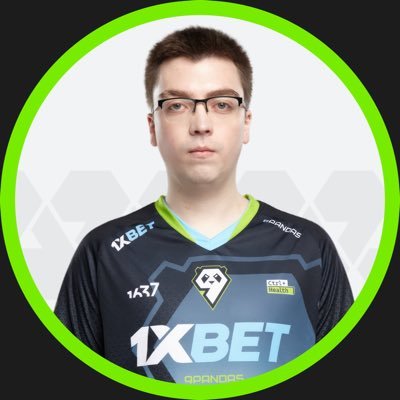 21, playing for @9pandasgg / https://t.co/nqLgwTjGw8