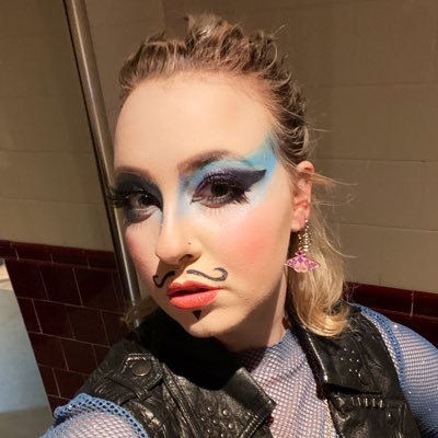 dandy drag king that loves to get Wilde 😘 DM for bookings ✨