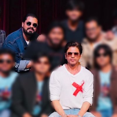 On Twitter just for SHAHRUKH KHAN..😎
@iamsrk  @srkuniverse

 fashion stylist by Gufy
https://t.co/u5bcspvD41
https://t.co/UA3WYCsxfm