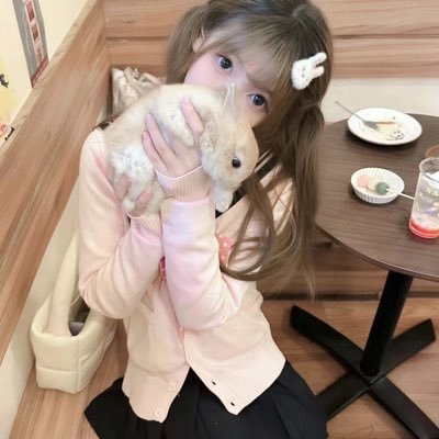 cat93964009's profile picture. 奈奈优质首选！已过各大博主认证。全国一二三线城市有✈️高铁均可安排。cos/御姐/萝莉/学生等等…门槛86（过滤口嗨）咨询🐧：2246838209 咨询Vx：nainaivip1 （只做真照、全程保单、满足您的所有需要）