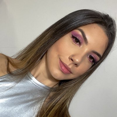 Instagram: manuella_vm