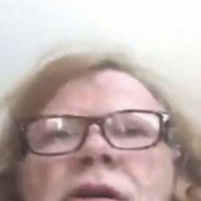 bruh95558232's profile picture. ฉันฟังเมทัล