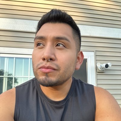 Chicago🌁 area. 🦮& 🐈dad. Gaymer. Gastly, Haunter & Gengar enthusiast. Sci-fi: Star Trek, Star Wars.🧍🏽‍♂️🧍🏻‍♂️🧍🏼‍♂️🏳️‍🌈🌈🇲🇽