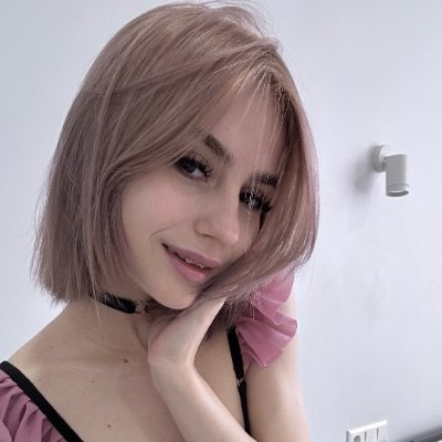 sly_kariina Profile Picture