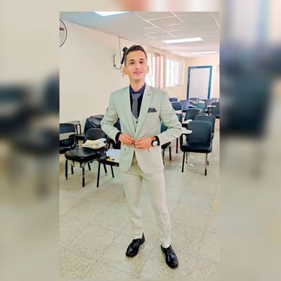 وغداً يأتي العوض ونقول ها قد إستجاب الله🤍
اللهم وإن إستحالَت..فأحسِنها بلُطفك💚
Medical student AUA #senior_2025