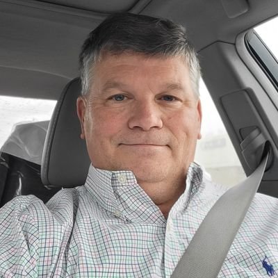 I am I fun guy loving guy with lots of energy. I like all outdoor water sports, including waterskiing. My passion is also hunting. I have two great sons.