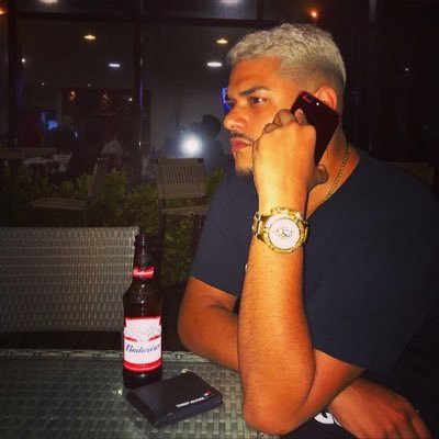 021🌴 Flamenguista 🇦🇴 Aquariano ♒️ Pai da Jade ❤️ Gerente TITULAR JEANS 💼