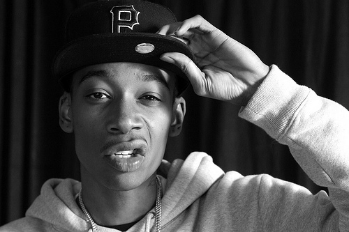 WHIZZKHALIFA GET HIGH ALL DAYY