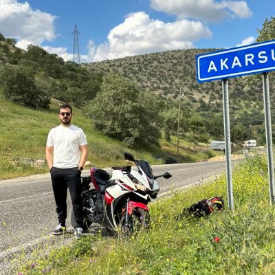 Cegeraksan9's profile picture. Piling