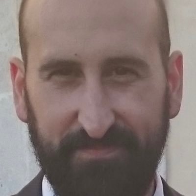 Profesor e Investigador. Tecnólogo, amante del Deporte, el Cine y la Música. En constante aprendizaje...