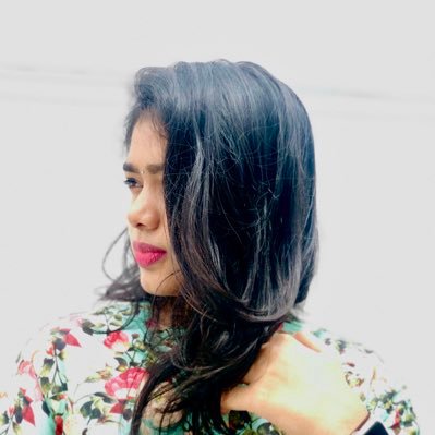 RoshiniSwetha's profile picture. Software Engineer @NatWest | From crafting beautiful user interfaces to now venturing into server side sorcery💻🌐