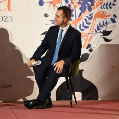 _Sblendorio's profile picture. domani nella battaglia pensa a me.