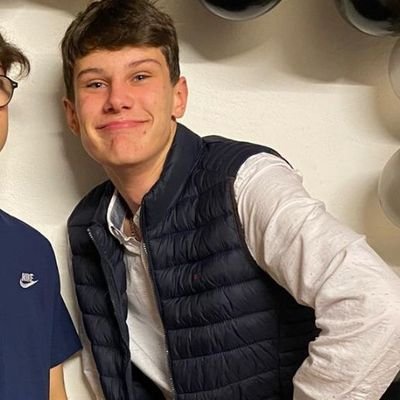 492Du's profile picture. PG10 🙌