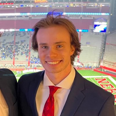 A guy who likes sports and wants to be the next Jason Benetti | Bad at Video Games | Opinions are mine | Founder @york_network|@UNL_CoJMC + Nebraska Video