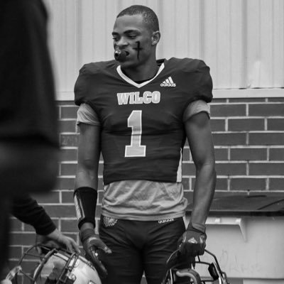 ✝️ GPA 3.2 (5’10) (170) S/DB/NB/RB (2x state champion)