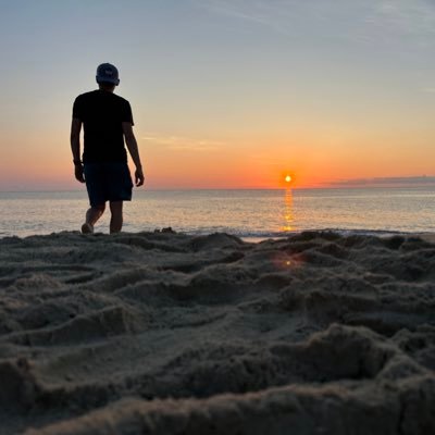 zachweisel's profile picture. 👌