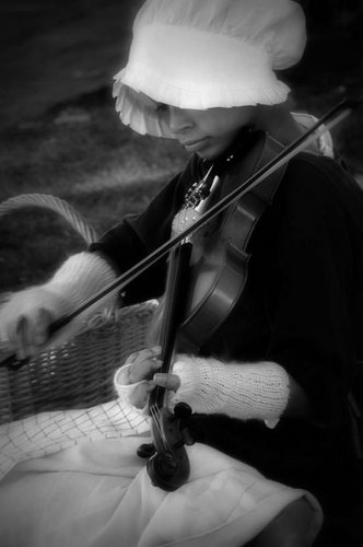 I like the world of music... Violin is ma favorite instrument... A R Rehman is my favorite composer.. I've a little knowledge about violin... I also play Chenda