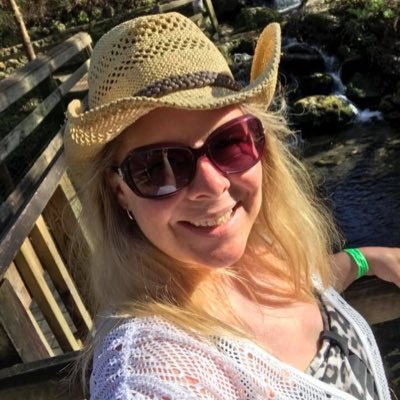 JillyBeanQ17's profile picture. A Warrior for my Lord & Savior, Jesus!  The time is near - I praise His Holy name 🙏🏻❤️