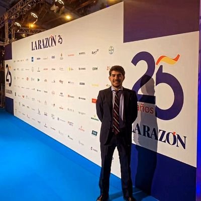 Periodista.
Actualmente en @PrensaIberica y @EconomistJurist
He pasado por @larazon_es y @rne

 juanlumartinromero9.9@gmail.com

🇪🇸 Sevilla-Madrid