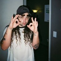 hut (@v1tey) 's Twitter Profile