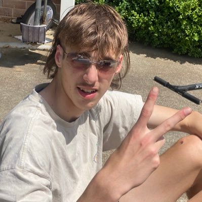 Kindabrown77534's profile picture. you know what they say….. what goes around cums around 🤙