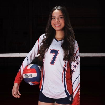 2026 🏐 MH/RS | Canutillo HS | Wolfpack VBC | 5’10 | 3.9 GPA| Email: Yahairarg3103@gmail.com