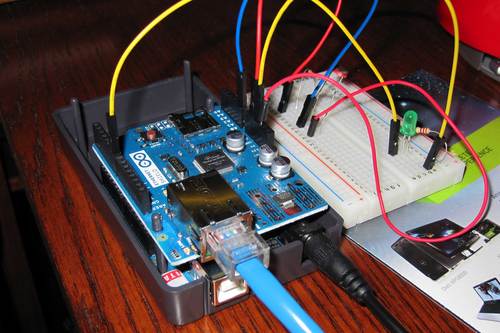 w3nws_arduino's profile picture. Tweets are photocell values sent from a Arduino Duemilanove microprocessor with an Ethernet shield.