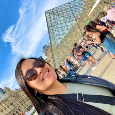 Periodista y Content Designer / UX Writer. Escritora en proceso. Beatles y Cerati 🖤. Sígueme en IG: @lectora.constante 🤓📚