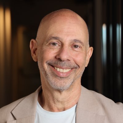 doron_ros's profile picture. איש משפחה, נכדו של חותם מגילת העצמאות ד״ר הרצל רוזנבלום, איש הייטק. חושב שהממשלה הזו והעומד בראשה הורסים את המפעל הציוני, ואנחנו דקה לפני ביטולו. אומר את דעתי.