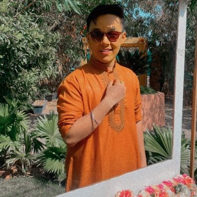 Rohanchhetri03's profile picture. LA VIE EST BELLE 💚