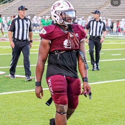 5’10 247 / 3.11 gpa📚,40 yard dash 4.68/ All American Cell:903-373-1675 Email:quantaegage22@gmail.com