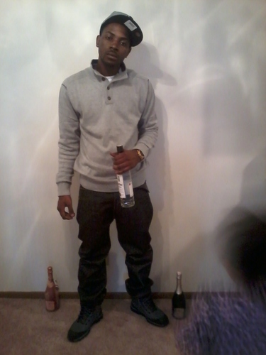 rudeboi963's profile picture. rapper/song writer/ we get it in!!!...facebook.com/rudeboicookwillie// williewill10@yahoo.com// http://t.co/PC6lwBMPs5 414-484-0517