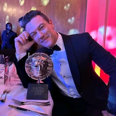 __luke_Evans's profile picture. New personal official account 2023-24 not here to upload pictures only to thank my real fans, love y'all 💝💝