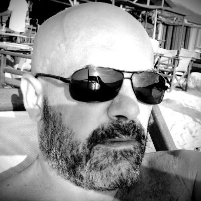 NoFlinch's profile picture. Tech enthusiast, web, VR and AI developer