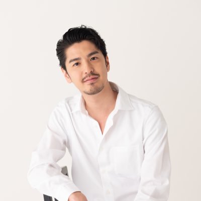 オペラ歌手。埼玉県秩父市出身。子育て奮闘中!第48回イタリア声楽コンコルソシエナ大賞(一位)第2回イブラ・グランド・アワード・ジャパン総合グランプリ(一位)第58回日伊声楽コンコルソ入選など受賞多数。レッスンのご依頼メッセージにて受付中。目標は紅白歌合戦に出ることです!公式LINEできました!↓