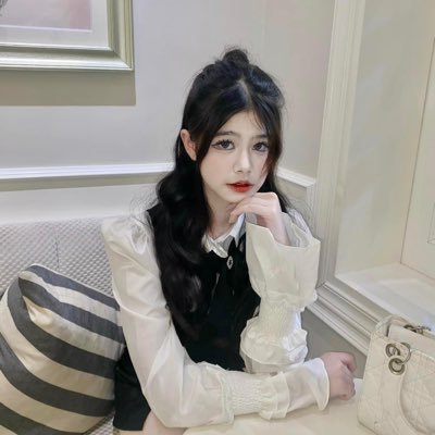NThanhVy_'s profile picture. #Girl, #Dog, #Cat, #Lifestyle, #Girlstyle, #Boystyle Mọi người đã ghé vào đây đừng ngại Follow mình nhé. Trả ngay và luôn ạ