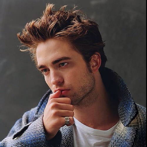 Sparkle_lion's profile picture. @HisBellaCullen_ is my eveything. Hurt her -laughs- you know the rest. @AngelicTouch_ & @RenesmeeC_06 & @Baby_John1 are my children.