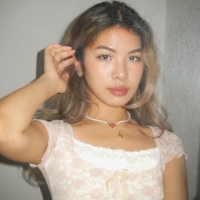 cessmayne's profile picture. 🐝🍯✨