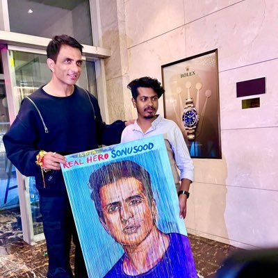 Creative  ARTIST 🖌️🎨 MY BOSS @sonusood   proud & humbled to be a part of @soodcharityfoundation
