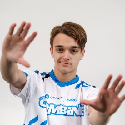 16 years old streams on weekends on kick:R31yk