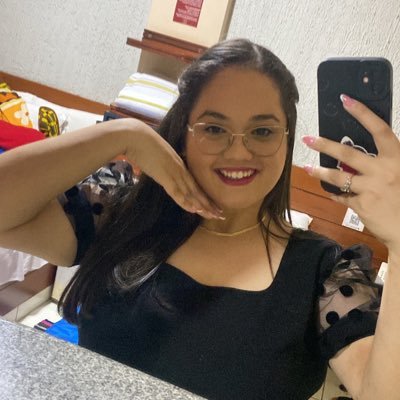 Amante de la música de antes🎶 Medicina-UNE👩🏻⚕️💜 Pediatría HRCDE 🩷🌼✨ Royal es mi jagua 🐶🖤🤍🖤