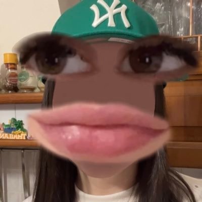 AlessiaPvt's profile picture. @Alessiaaa18__ qua gossip e milanismo, bacioni 💅💅💅