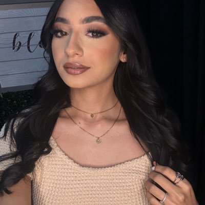 joyvillet's profile picture. 💫