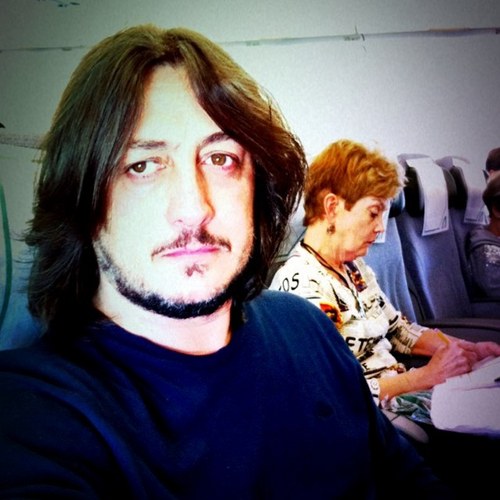 AleBetti3's profile picture. - attore- ...il lavoro di attore è un mestiere privilegiato che va pagato con la coerenza