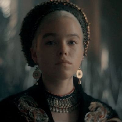 ewanstrong's profile picture. 